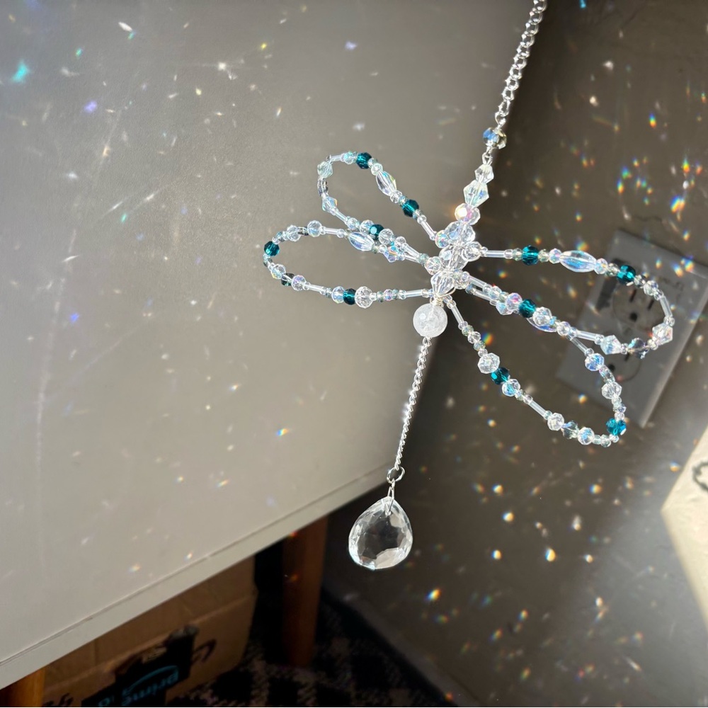 Handmade Dragonfly Suncatcher. - Picture 10 of 13